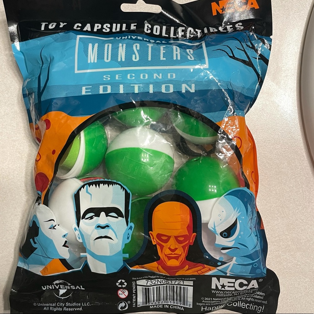 NECA Universal Monsters Second Editions Toy Capsules Collectibles Prize Eggs - Picture 5 of 7